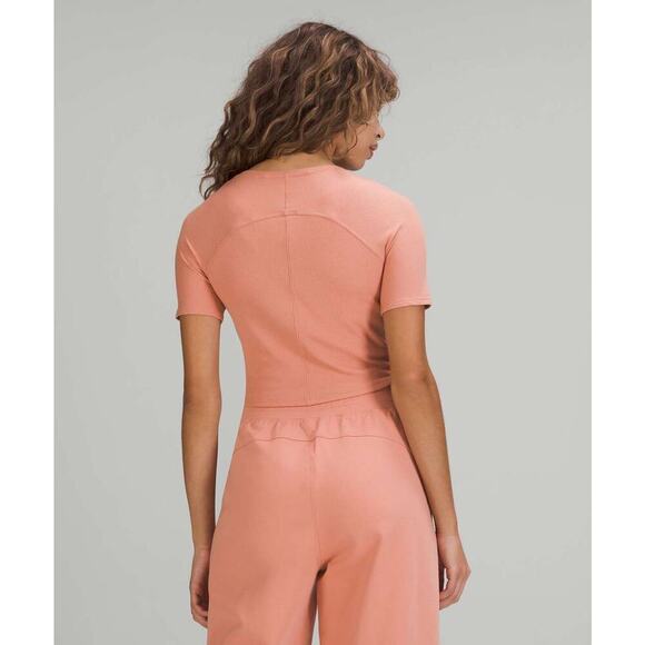 Lululemon LA Twist Front Crop Top‎ Pink Savannah Size 8 - Picture 2 of 8